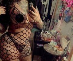 thick sexy and curvy in all the right places - 30 - Image 3