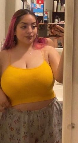 BlowJob Queen Looking for a quick fuck - 1