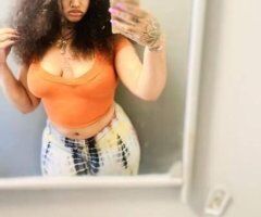 Thick yellow bone squriter 💦🍑 - Image 3