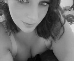 visiting from Palm Springs for just a few days😉 pretty little plaything. Hosting in Oceanside🏝🌊🏖available now💋 - 29 - Image 2