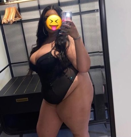 Hosting💛 Deep throat👅 full service 💋 Sweet Pssy 🤤👅 Missionary👅 Open minded💛 Mature Men turn me on🤫🤭 Wett & Ready🤭🤭 - 1