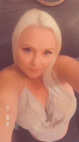 Blonde Bombshell - 1