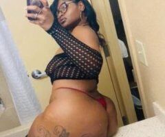 BACK IN TOWN LUSCIOUS LIPS WANNA PLAY CUMMM FEEL ME - Image 10