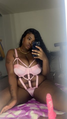 📍here for a short time. your chocolate craving has arrived 😘🍫sweet creamy and BUSTY - 25 - 1