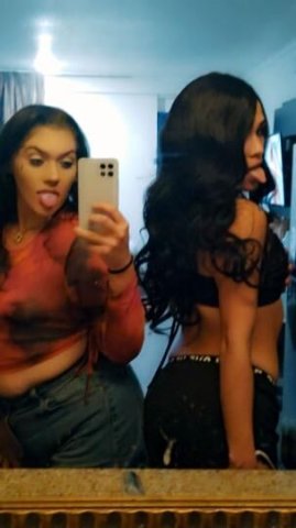 2 girl play hazel and star 😘 - 1