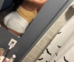 one of a kind! Hablo Espaol Soy una de una 😋🤪💦 - Image 5