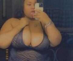 💕 Pretty 💦 Juicyy 🤪 Red Thickkums 👅 Sweet Like Honey 🍯 Milky Momme 🍼 Type To Make Your Toes Curl 🍭 Highly Recommend🥇 - Image 2