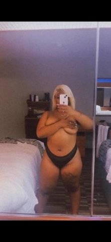 CURVACEOUS , SEDUCTIVE & WET 👅 AVAILABLE NOW 📲 - 1