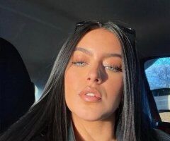 Rochester escorts - blue eyed goddess text me