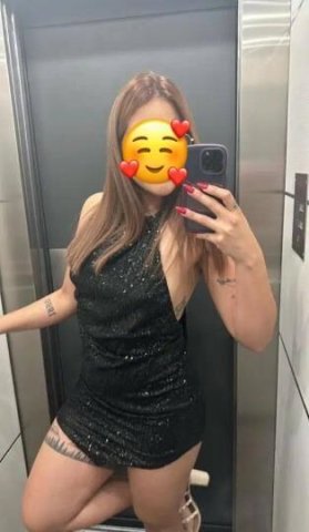 I will give you a unique treatment, we will share moments together in which we will get to know each other in all our versions, come and caress me slowly... Departures to hotels and homes 24h - 1