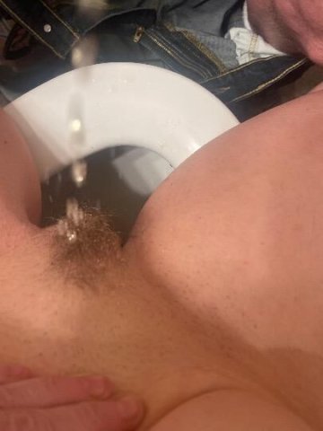 Sexy milf ready now!! - 1