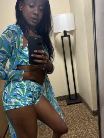 💎🌹PRETTY PETITE🎀 NEW YEAR TREAT🍒 - 1