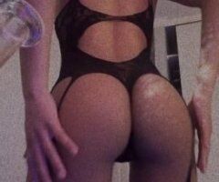 Slim thick lightskin mami, pretty, petite, everything sweet - Image 8