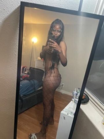 playgirl / throat goat - incall only - 1