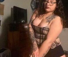 Petite Latina exotica - Image 4