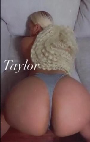 New in town available now!!! ⭐⭐⭐⭐⭐ two girls all weekend! - 1