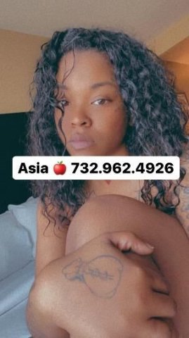 CreamY AsiA 🍦🍦💦 let me LiCc youR banana 🍌🍌 im Made made 4 YOU 😍😍🥰🥰🥰🥰 - 1