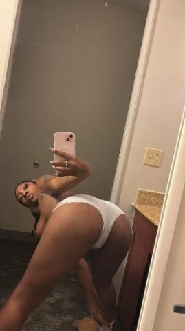 Beautiful Cali Bombshell 😍 - 1