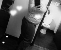 Tight Juicy Pussy... Thick Fat Ass...👅💋✌🤘🖖🖐👆🫰 Any Former Clients I'm Offering A discount.. Also Ask About Military Discount With Proper ID. On All Services .. - Image 2