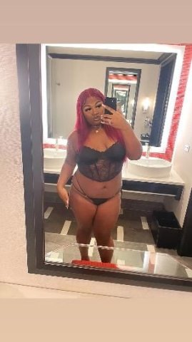 Your Complete Fantasy🥰Cuban Freak🇨🇺Here for the weekend With A One Of A Kind Personality And Beauty🦄 24/7 📲 - 1