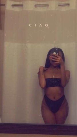 🦋 Naughty Sweet and Petite 🦋 outcalls ONLY - 1