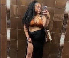 Cum play with Fendi 😍💦💦 - Image 3