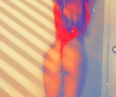 Medford escorts - I CAN COME BE YOUR PLAYMATE AND EASE SOME TENSION😘YOUR WAY EXACTLY HOW YOU LIKE IT 🌊🥰