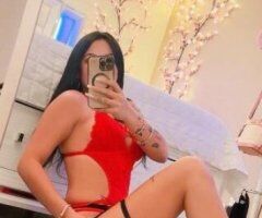 laura - Image 2