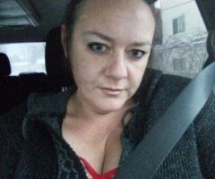 Lansing escorts - Voluptuous, Amazing 44G's! Sexy, juicy and waiting for you