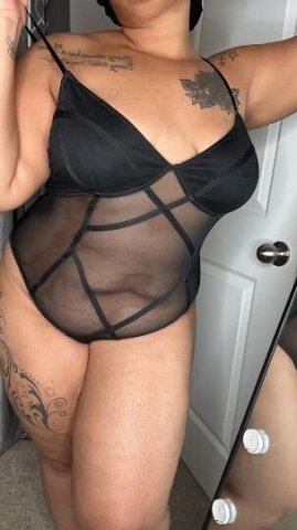 What you gonna do for big mama 👀💰 Ask about my 2 girl special 👅 - 1