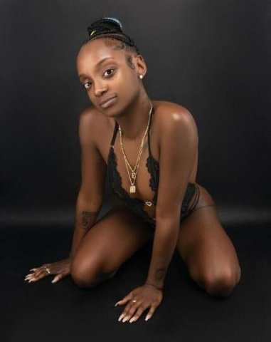 🍫 Queen 👩‍❤️‍👨(Outcall or Cardate) - 1