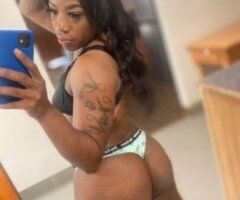 Tri-Cities escorts - drip drop extra tight