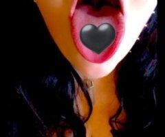 Ann Arbor escorts - Touring😜Gothicc Babe🖤💚