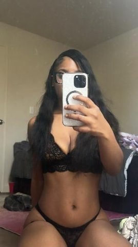 Karmas Satisfy All Your Needs YoungSexy Thick N All The Right Places🫦💦 - 23 - 1
