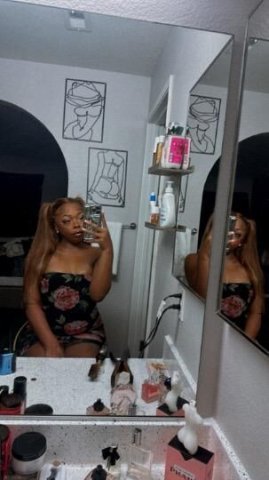 SQUIRT QUEEN💦 👅let me please you daddy 💦🍫👅 - 1
