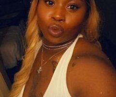 tightest cuchiee😌💦💦 - Image 4