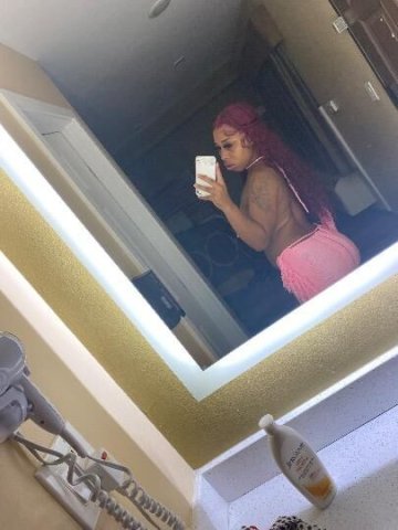 Sexy thick tight pussy star - 1