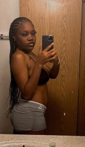 Very freaky girl😉Love to please😘 Creamy outcalls Available🤪 - 1
