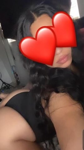 sexy latina available now HAPPY HOLIDAYS 💞🎁 - 1