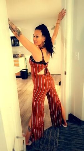 SEXY, SEDUCTIVE, SCARLETT - 1
