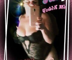 Wichita escorts - Gemini and fun size two girl head doctors available tonight only!!!come check us out