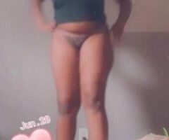 Minneapolis / St. Paul escorts - hey looking for some chocalate fun