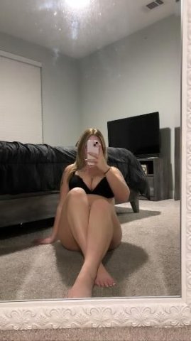 💦💦Wet Tight PINK Pussy Princess🩷😻 - 1