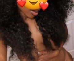 Hottie 💦💦💦💦💦 - Image 2
