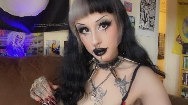 sub goth ✨ - 1