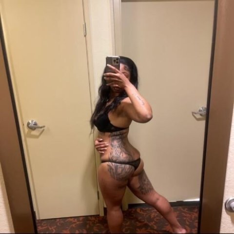 Facetime verify required 🍑💦Half off facetime shows and content 🎉🥳 ask for my iphone number I always verify myself before payment I am real 😛🎉 - 1