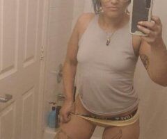 Be nice to her guys shes new here - Image 3