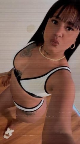 sexy latina - 1