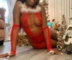 SANTA'S MAIN ATTRACTION TAKE A PEEK - Image 4