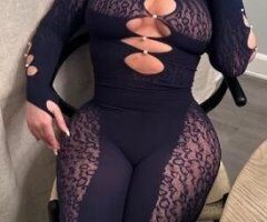 IN TOWN TONIGHT ONLY♥Busty Young Blonde - Image 2